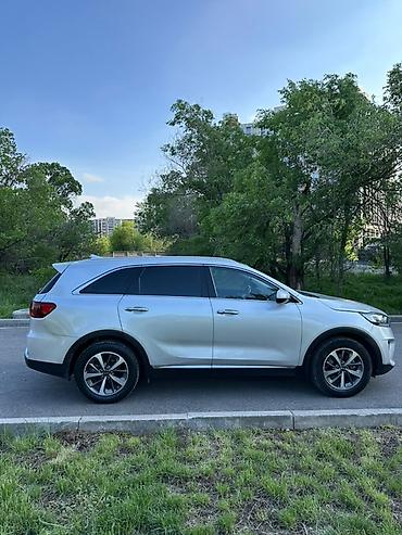 7 местка: Kia Sorento: 2018 г., 2 л, Автомат, Дизель, Кроссовер — 1