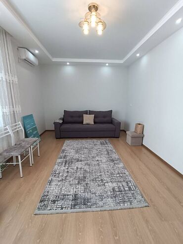 1 комнатная квартира без ремонта: 3 комнаты, 70 м², 105 серия, 3 этаж, Евроремонт