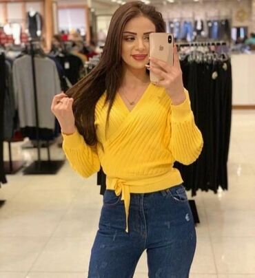 свитер: Женский свитер цвет - Желтый