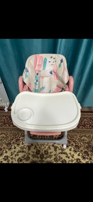 стол для ребенка: Тамактандыруучу отургуч Кыздар үчүн, Колдонулган