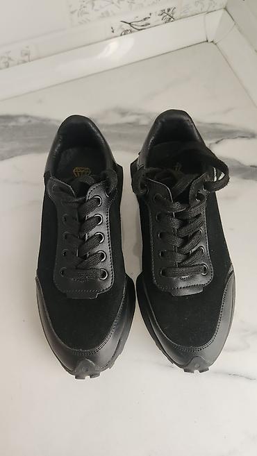 Кроссовки и спортивная обувь: Набор обуви: 1) Кроссовки черные - Универсальные, низкие - Верх — 1