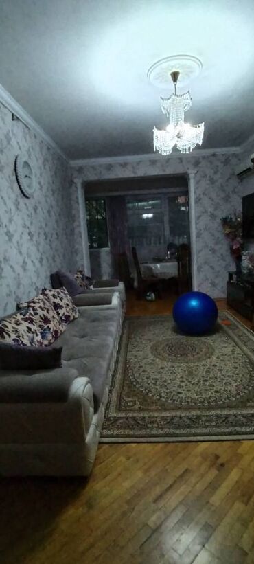 Köhnə tikili: Bakı, 4-cü mikrorayon, 4 otaqlı, Köhnə tikili, 119 kv. m — 2