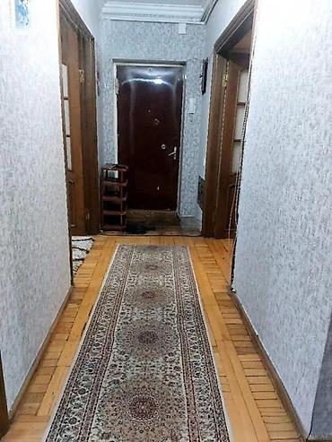 merdekanda ucuz kiraye evler gunluk: Bakı, Yasamal, 4 otaqlı, Köhnə tikili, m. İnşaatçılar, 100 kv. m — 6