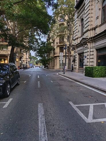 Köhnə tikili: Bakı, 2 otaqlı, Köhnə tikili, m. Sahil, 30 kv. m — 20