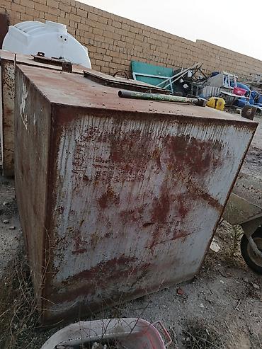 Baklar və çənlər: Bak, Metal, 1000 l l, İşlənmiş, Ünvandan götürmə — 2