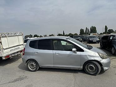 пульт на фит: Honda Fit: 2002 г., Автомат, Бензин — 3