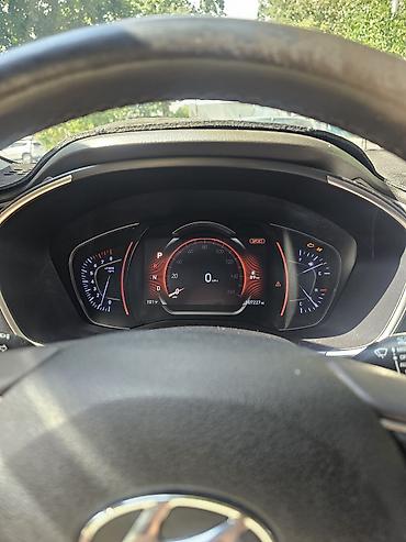 Продажа авто: Hyundai Santa Fe: 2019 г., 2.4 л, Автомат, Бензин — 8