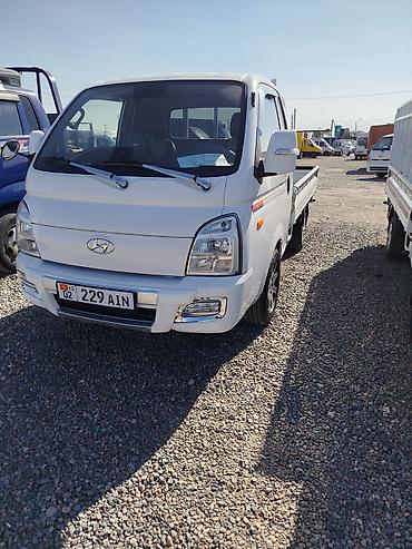 ford cargo: Hyundai Porter II — компактный городской грузовик с двухрядной кабиной — 4