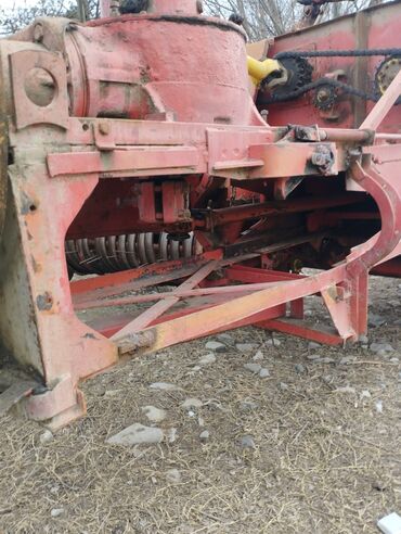 Pres bağlayanlar: Məhsul: Ot-press toplama və bağlama presi (saman/yonca üçün) Təsvir — 1