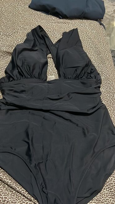 купальник с закрытой спиной: Слитный купальник, Утягивающая модель, Турция, цвет - Черный, L (EU 40)