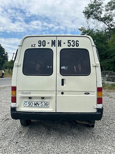 bmw f10 lip: Ford Transit: 2.5 l | 1998 il 256748 km Universal — 4