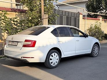 corolla 2018: Skoda Octavia: 2018 г., 1.6 л, Автомат, Бензин, Седан — 4