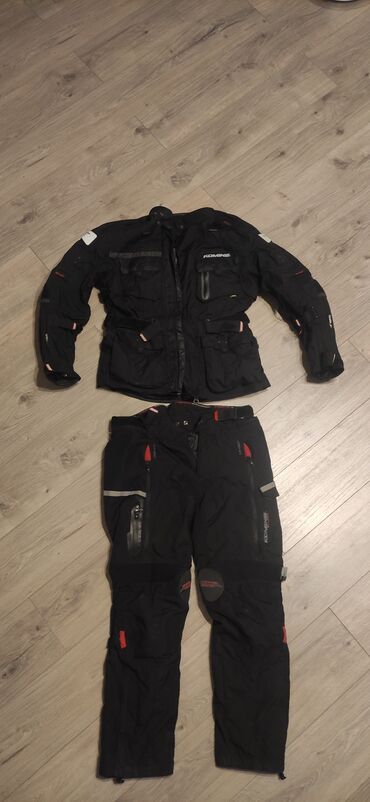 теплый спорт костюм: Спортивный костюм L (EU 40), XL (EU 42), цвет - Черный