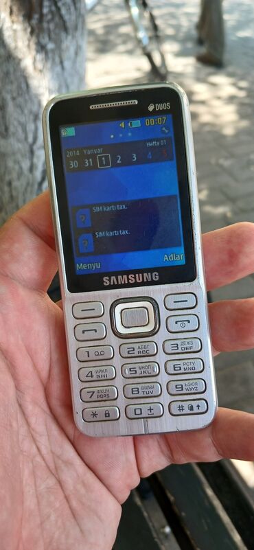 samsung 7272: Samsung E360, 2 GB, rəng - Ağ