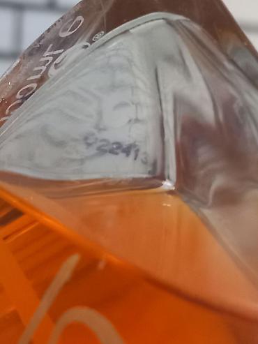 američki brojevi obuće: Revlon Charlie Gold edp, 100ml
Skoro puna bočica 
Kod Y22413
Original — 2