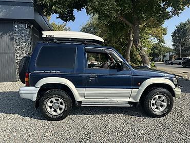 водный катер: Mitsubishi Pajero: 1995 г., 2.8 л, Автомат, Дизель, Внедорожник — 3