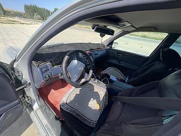 велтмейстер авто: Mercedes-Benz E-Class: 2001 г., 2.7 л, Механика, Дизель, Седан — 4