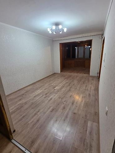 60: 3 комнаты, 60 м², 7 мкр 104 серия, 1 этаж, Свежий ремонт — 5