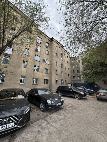 Продажа квартир: 1 комната, 35 м², Общежитие и гостиничного типа, 4 этаж, Косметический ремонт