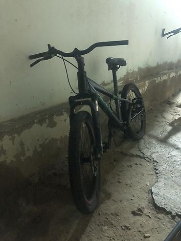 velosiped 20 lük: Salam rama idyal vəzyətədi xırda prablemi var 2 kamer alıb sürməy olur — 2