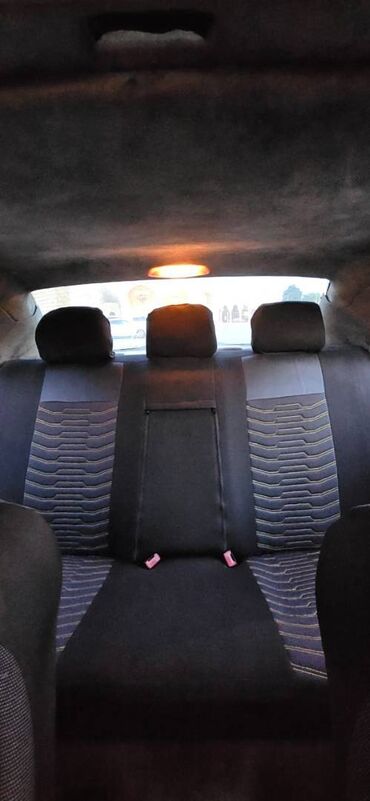 Mercedes-Benz: Mercedes-Benz E 320: 3.2 l | 2002 il Sedan — 14