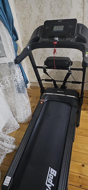 Тренажеры: BodyFIT qaçış aparatı – HT-T900Ds - Güclü elektrikli treadmil, geniş — 3