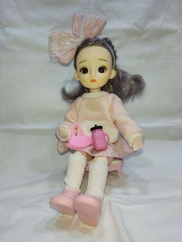 кукла барби бишкек: Кукла Состояние: 8/10 В комплекте: сумка, бантик, бутылка. Цена