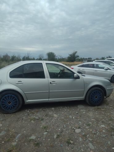 Volkswagen: Volkswagen Bora: 2000 г., 1.8 л, Автомат, Бензин, Седан