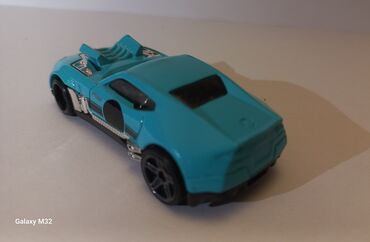 Игрушки: Продаю машинки хот вилс ( на обороте написано). покупаете первые 4 at lalafo.kg — 9 Игрушки: Продаю машинки хот вилс ( на обороте написано). покупаете первые 4 — 9