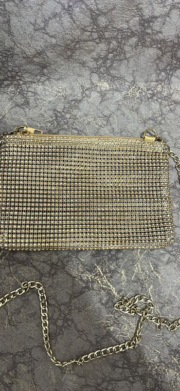 Çantalar: Endirimlər başladı Şoperlar cəmi 15 azn Çantalar-18 azn az sayda — 10