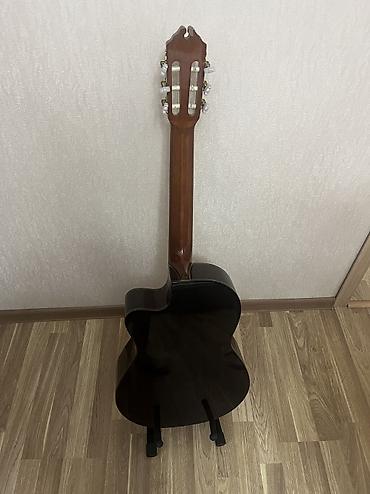 Musiqi alətləri: Salam gitara washburn markasıdır 2 ay istifade olunub ideal — 2