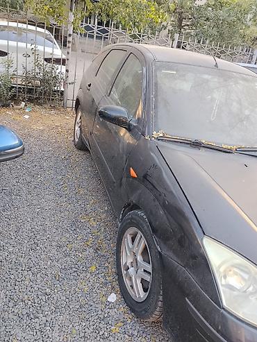 audi 4: Ford Focus: 2002 г., 1.8 л, Механика, Бензин, Хэтчбэк — 3
