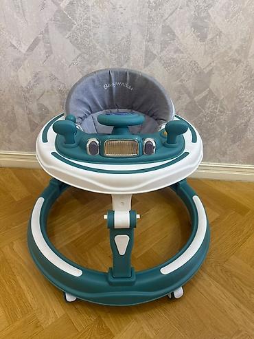 Uşaq gəzdiricisi (Babywalker) – dairəvi konstruksiya, tənzimlənən