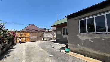 Продажа времянок: 🏡 Продается дом 📍 Арча-Бешик район ▪️ Участок — 5 соток ▪️ Есть газ ▪️ — 4