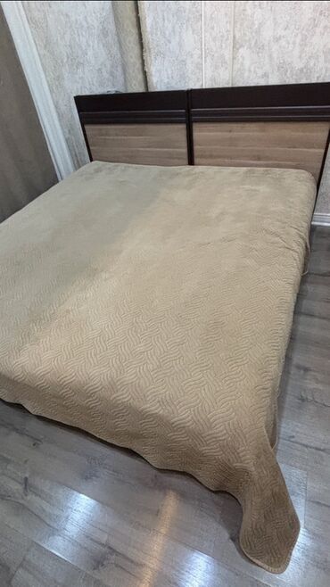 Yataq otağı dəstləri: İkinəfərlik çarpayı, Bazasız, Matrassız, Siyirməsiz