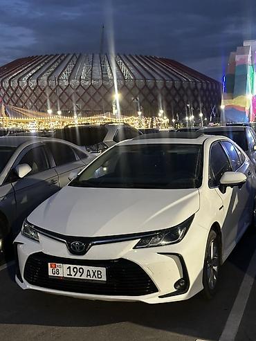 электромобиль машина цена: Toyota Corolla: 2022 г., 1.8 л, Вариатор, Гибрид, Седан — 5