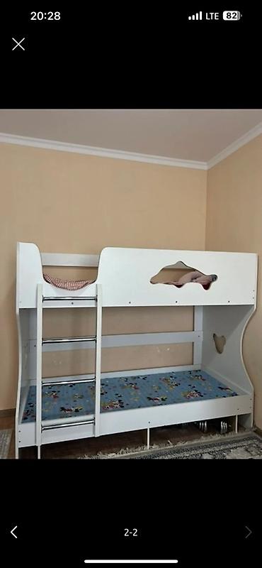 игруша: Двухъярусная детская кровать в белом цвете. - Два спальных места — 1