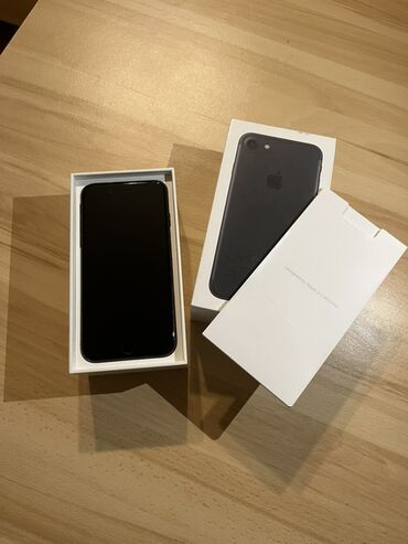 чехол на айфон 7: IPhone 7, Qara, Barmaq izi