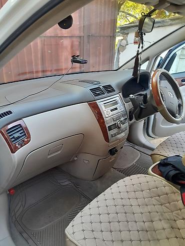 авто ярис: Toyota Ipsum: 2004 г., 2.4 л, Автомат, Бензин, Минивэн — 5