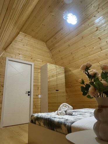 Günlük kirayə evlər: 100 kv. m, 2 otaqlı, İşıq -da lalafo.az — 5 Günlük kirayə evlər: 100 kv. m, 2 otaqlı, İşıq — 5