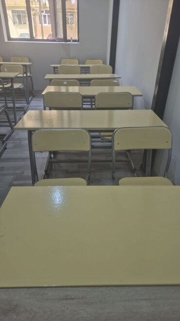 işlənmiş stol və stul: İşlənmiş