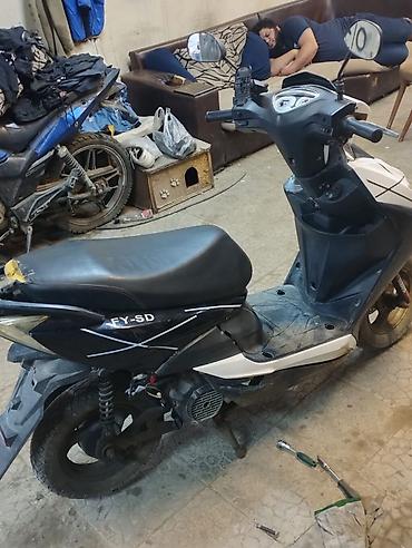 variator: - NNB, 125 sm3, 2023 il, 11000 km — 4
