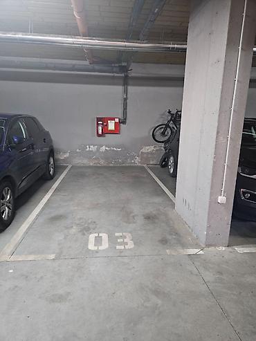 prodavnica amblema: Garažno mesto se nalazi u kompleksu Sunnyville, Lamela 10 Premium 1 — 1