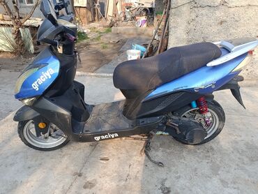 Скутеры: Тип скутера 150 куб. см, Бензин, Б/у — 10