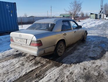 Mercedes-Benz: Mercedes-Benz W124: 1992 г., 2 л, Механика, Бензин, Седан