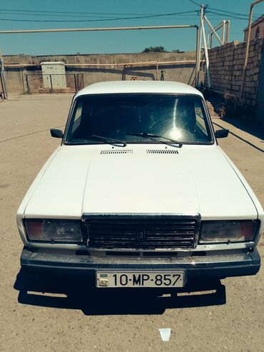 badamdar masin bazari: VAZ (LADA) 2107: 0.4 l | 2004 il | 22000 km