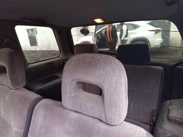 Mitsubishi: Mitsubishi Space Wagon: 1993 г., 2 л, Механика, Бензин, Универсал — 6