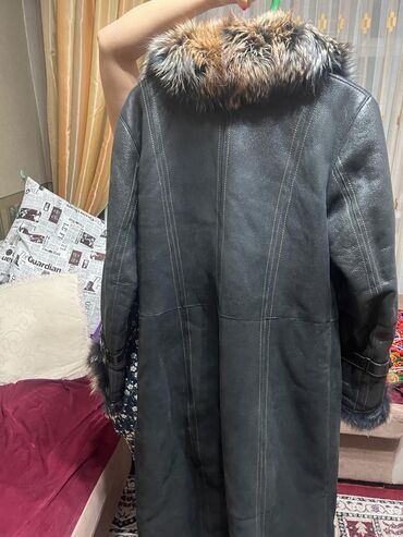 дубленки в бишкеке цена: Пальто 5XL (EU 50), цвет - Черный, Dolcedonna at lalafo.kg дубленки в бишкеке цена: Пальто 5XL (EU 50), цвет - Черный, Dolcedonna
