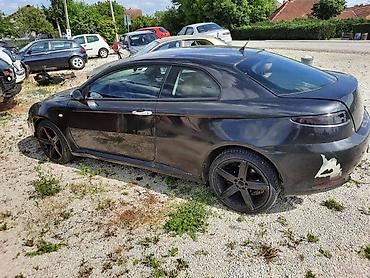 sm auto varvarin: ALFA ROMEO GT - KOMPLETAN AUTO U DELOVIMA | Polovni delovi za Alfa — 1