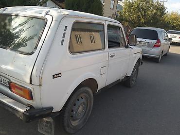 ВАЗ (ЛАДА): ВАЗ (ЛАДА) 2121 (4x4): 1989 г., 1.7 л, Кол менен иштөөчү, Жол тандабас — 2